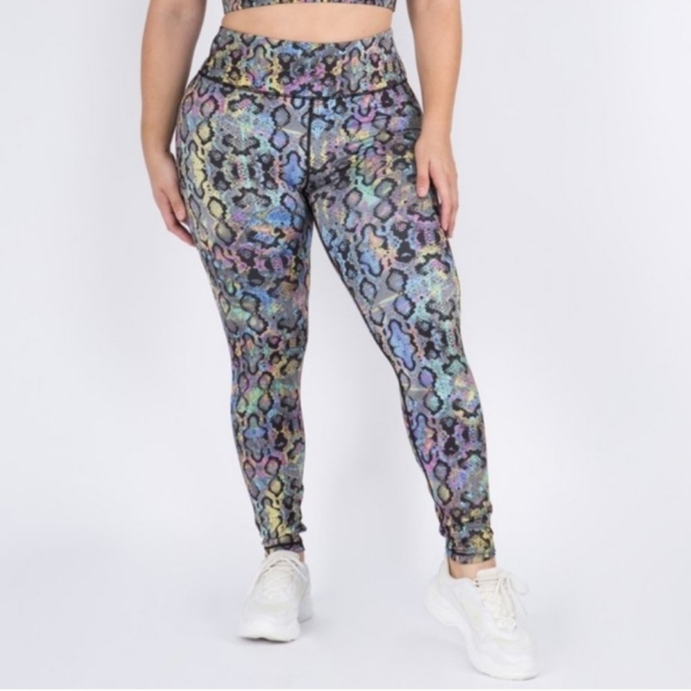 Yelete Active Snakeskin Print Workout Leggings